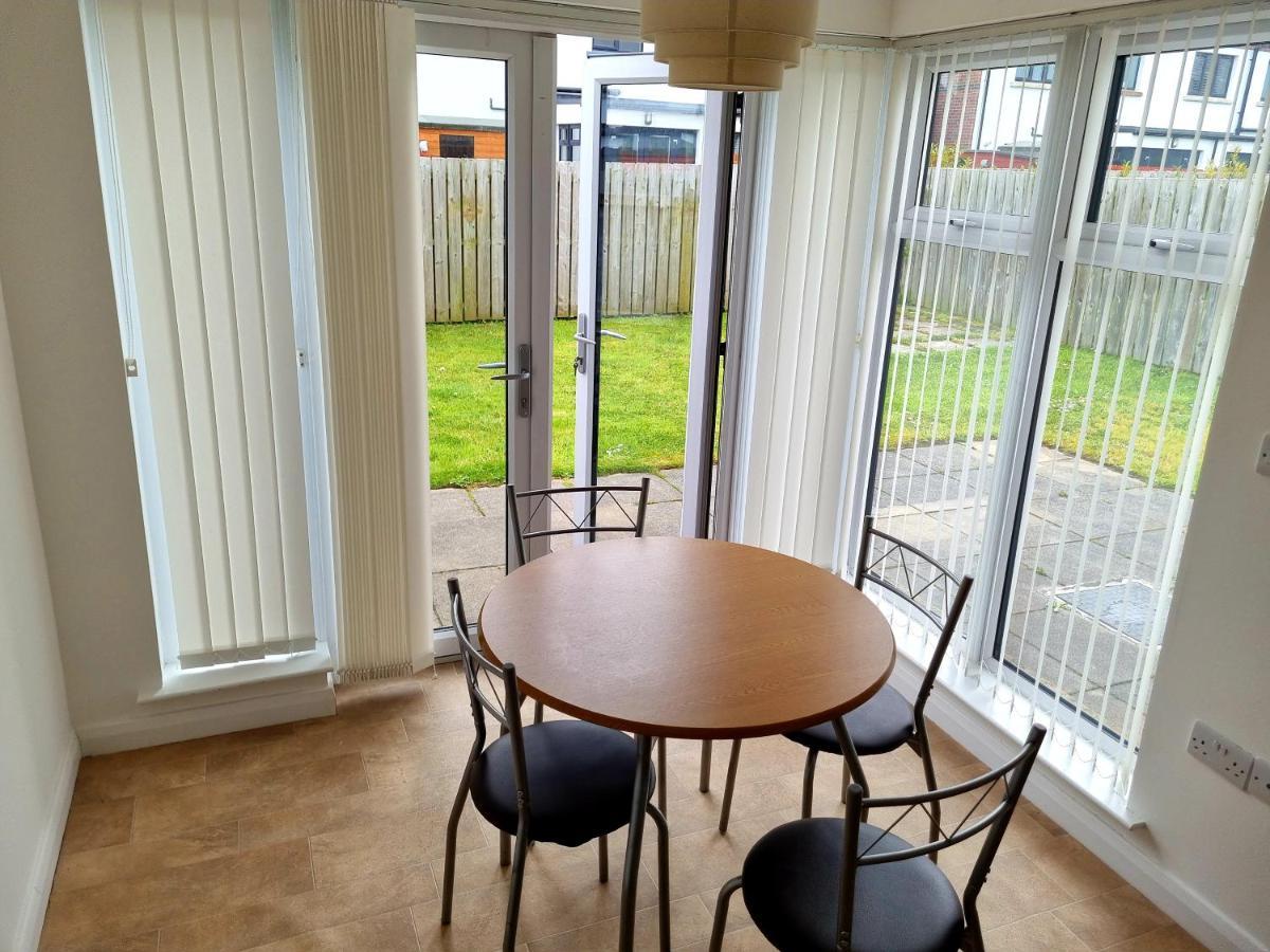 Modern 3 Bedroom Semi Detached Home Limavady Exteriör bild
